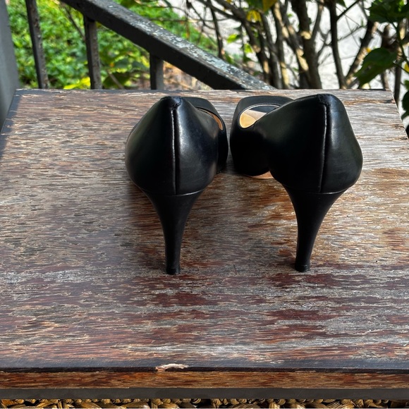 Cole Haan Margot OT II Peep Toe Black Leather Pumps Women’s Size 5.5B - Picture 2 of 16